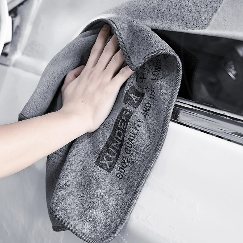 Double-Sided Microfiber Towel designed for Streak Free Mirror & Window Cleaning